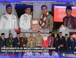 Wali Kota Serahkan Remisi Kepada Warga Binaan Rutan Sawahlunto saat Hari Kemerdekaan RI ke- 80